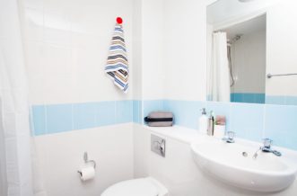 Manchester Parkway Gate Residence Accommodation - Bathroom