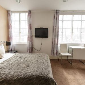 Oxford Circus residence - Gold Plus Studio