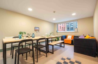 North Acton residence (Victoria Road) – Shared Kitchen – student accommodation in London