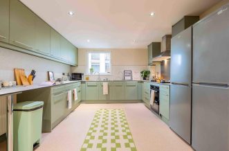 North Acton residence (Victoria Road) – Shared Kitchen – student accommodation in London